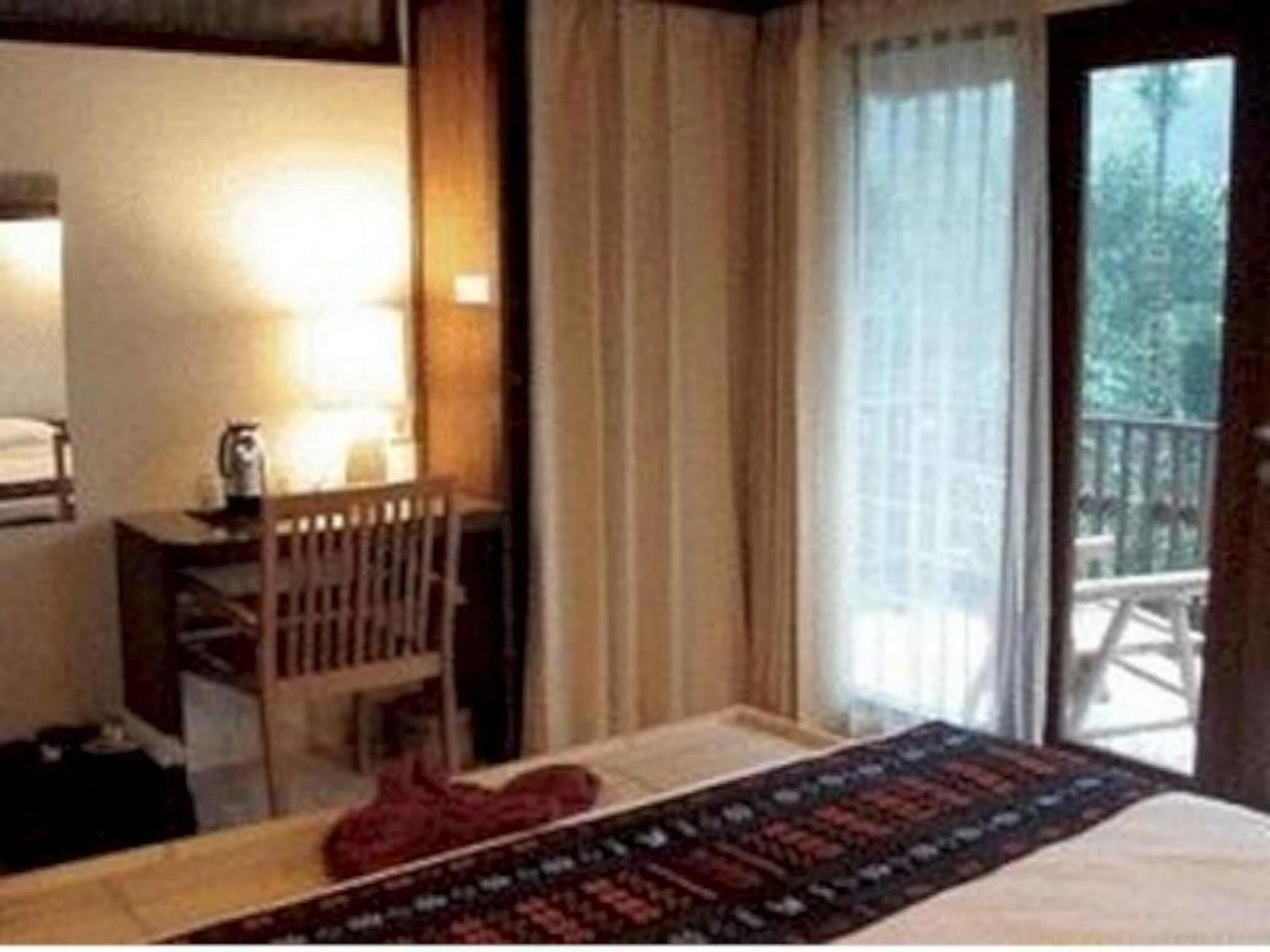 Desa Kowanara Kelimutu Crater Lakes Ecolodge מראה חיצוני תמונה