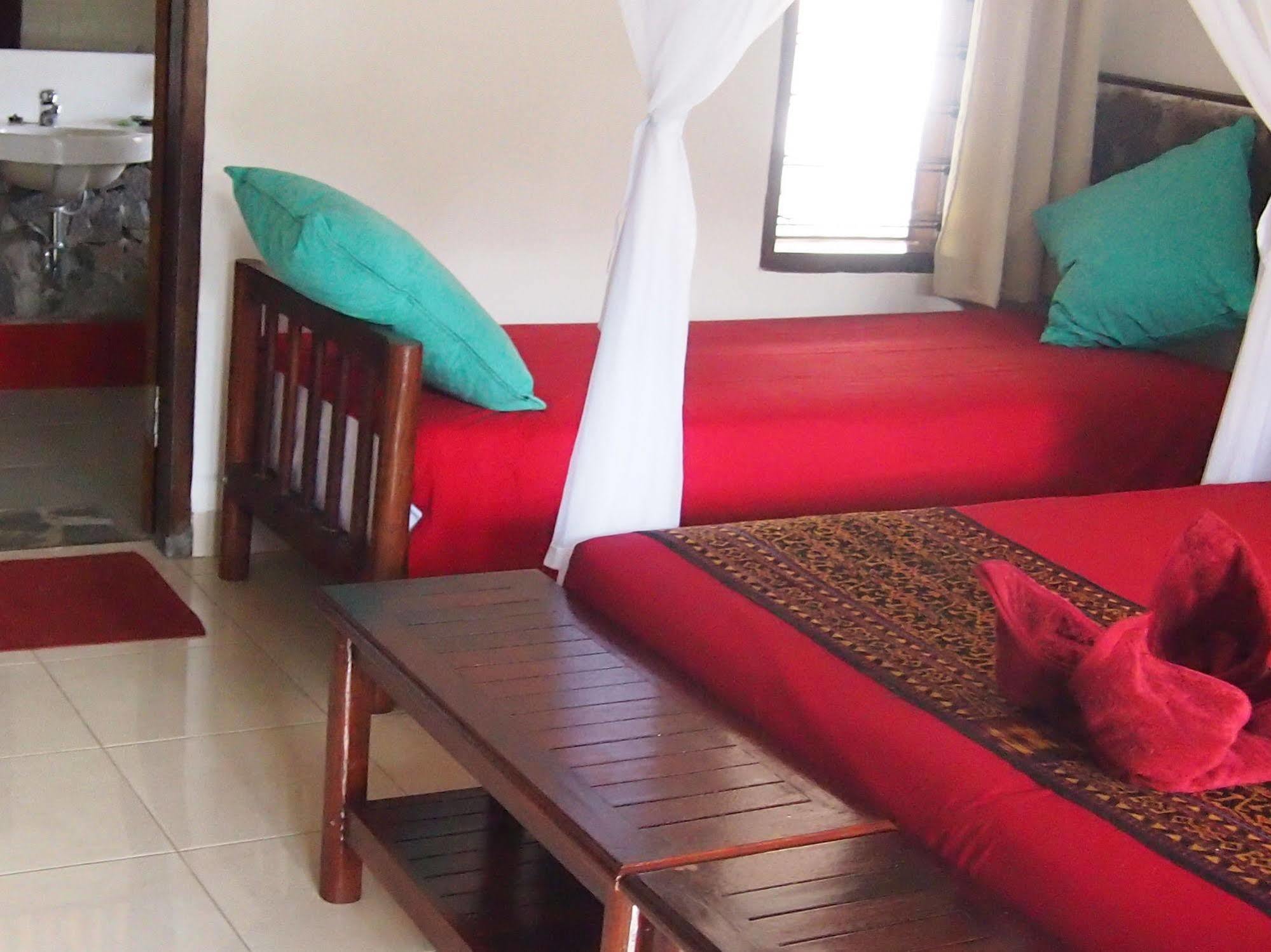 Desa Kowanara Kelimutu Crater Lakes Ecolodge מראה חיצוני תמונה